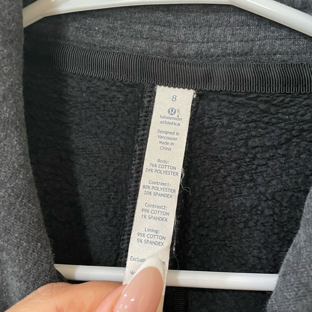 Lululemon En Route Jacket Size 8 - Picture 4 of 11